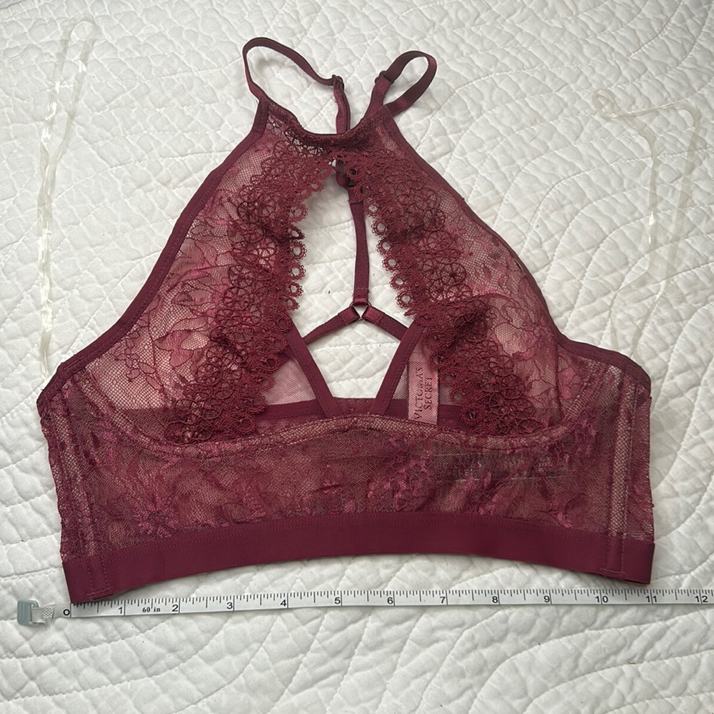 NWT Victoria secret lace bralette